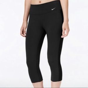 Nike Dri Fit capri athletic legging